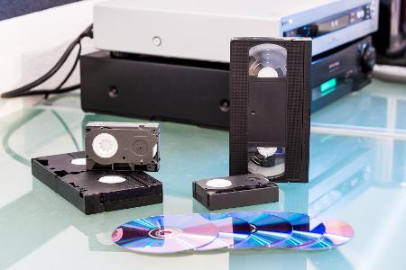 Umwandlung im Analogzeitalter: VHS & Co. digitalisieren